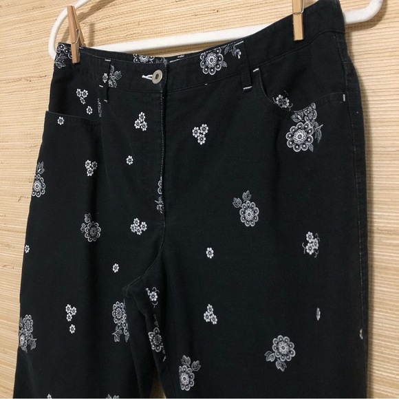 Ann Taylor LOFT Black Floral Print Wide Leg Jean Pants Size 8 - Picture 2 of 4